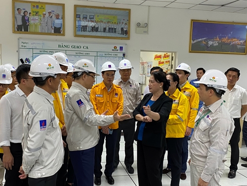 Tập đoàn Dầu khí Việt Nam và các đơn vị thành viên tham gia đoàn công tác Trung ương đến miền Tây Nam bộ